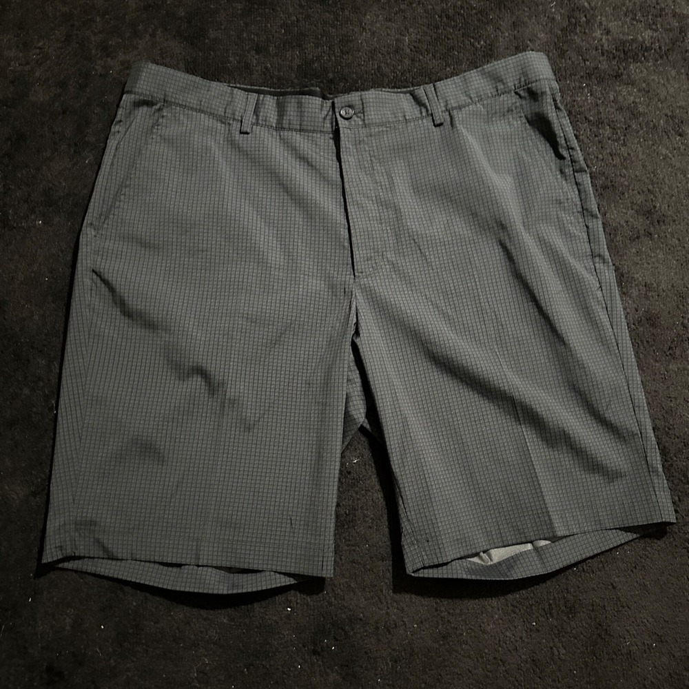Greg Norman Golf Shorts Mens 38 Micro‎ Check Grey Black Stretch Performance 97%